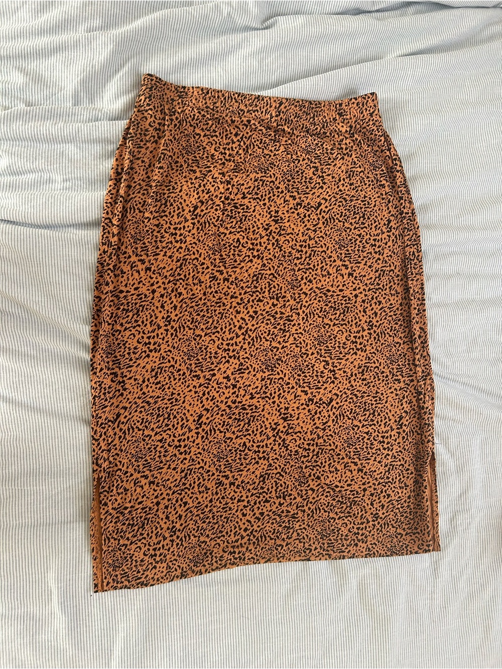 Amazon Essentials Tan and Black Leopard-Print Midi Skirt